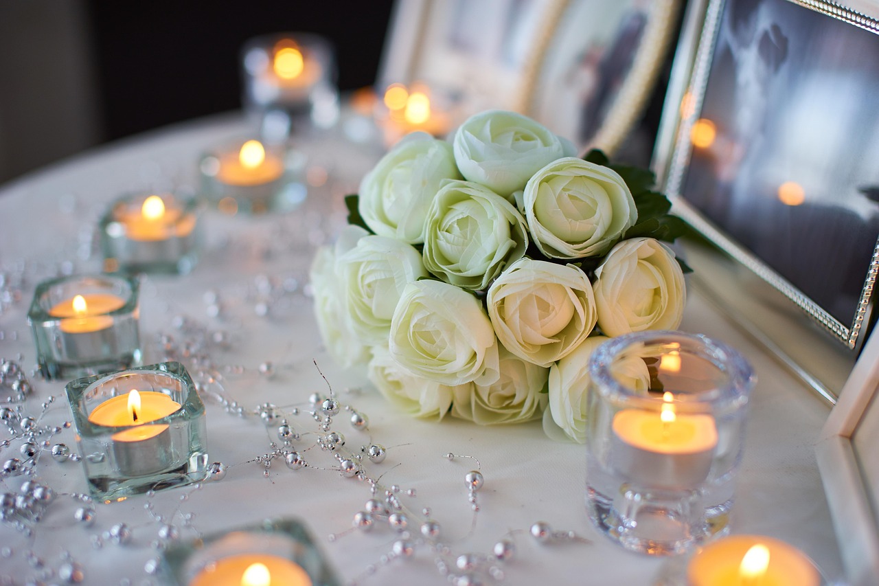 Northampton MA elegant wedding table florals