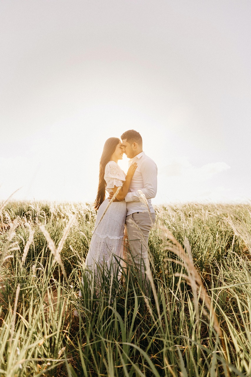 Simsbury CT wedding couple at Simsbury Inn